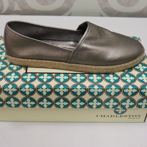Charleston Shoe Co. Dunes Pewter Shoe NWT
